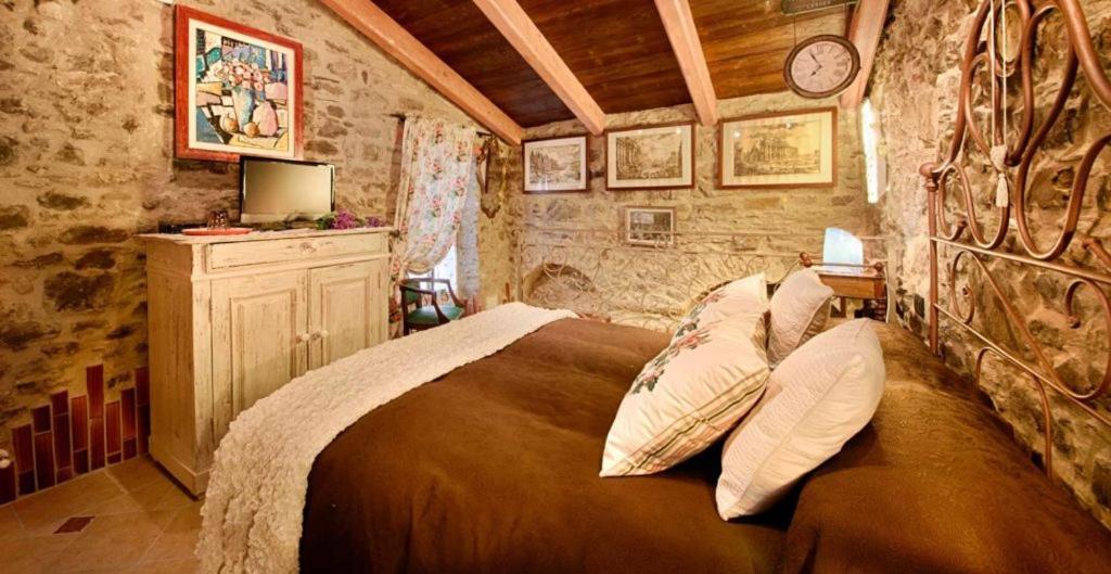 Muntaecara Hotel Diffuso Apricale Exteriér fotografie