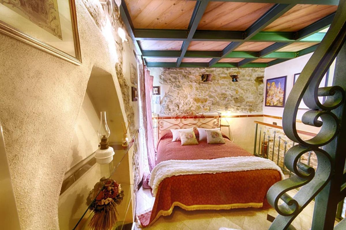 Muntaecara Hotel Diffuso Apricale Exteriér fotografie