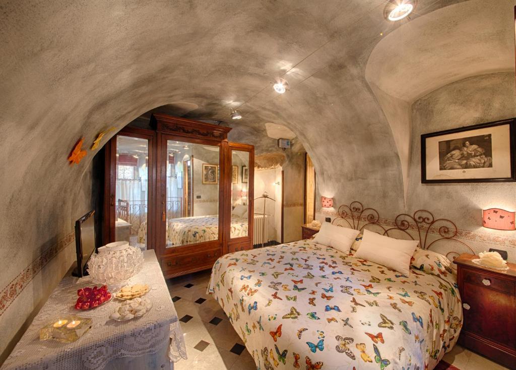 Muntaecara Hotel Diffuso Apricale Pokoj fotografie